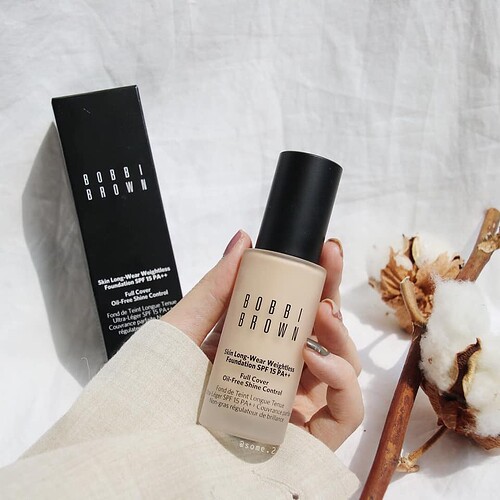 Kem Nền Bobbi Brown Skin Long Wear Weightless Foundation SPF 15 - 30ml